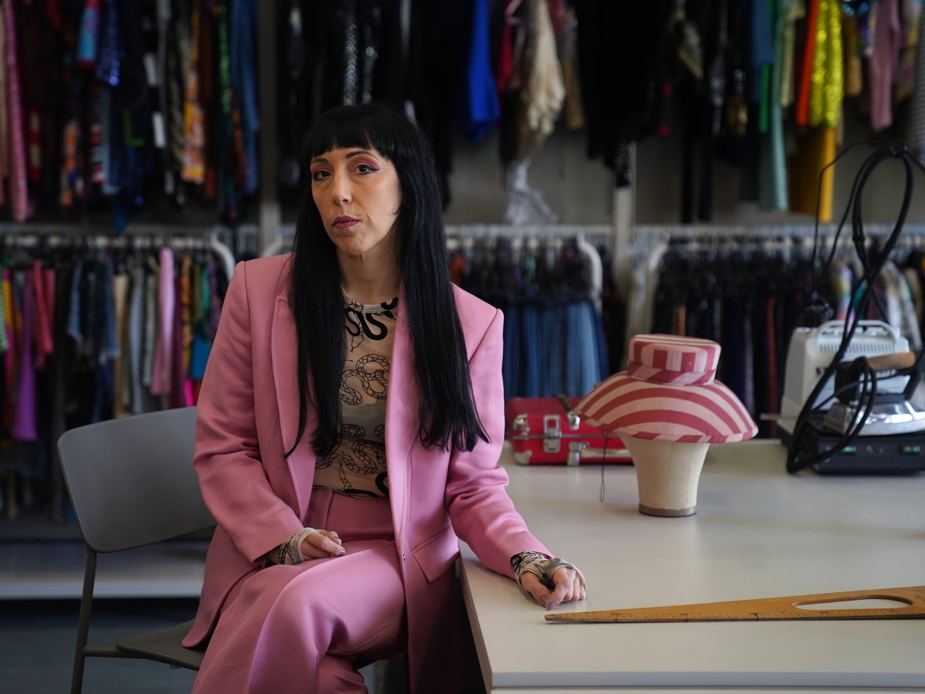 La pibita que le tejió los looks a Moria Casán, una serie entera sin pisar el Colón