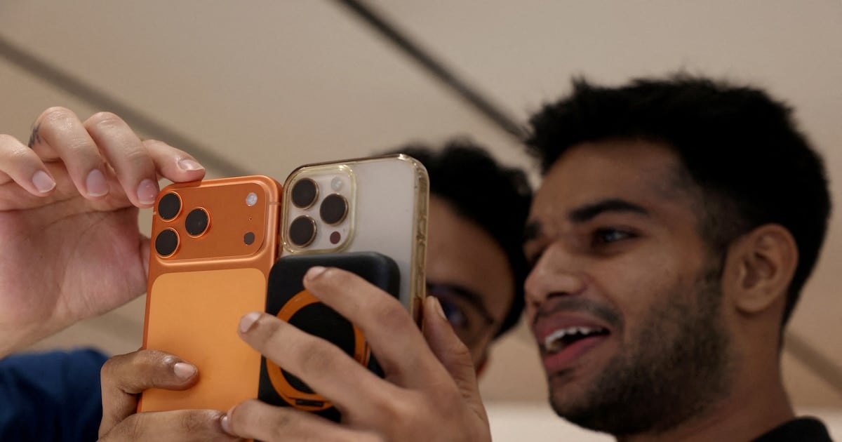 Una misma línea en dos iPhones: cómo funcionará el reparto de número que asoma en iOS 27