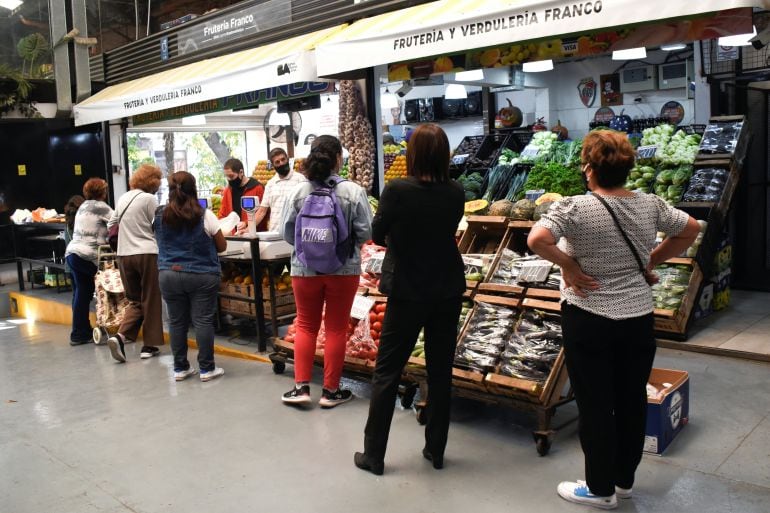 La inflación de agosto bajó a 1,7% y se consolida como la más reducida en catorce meses