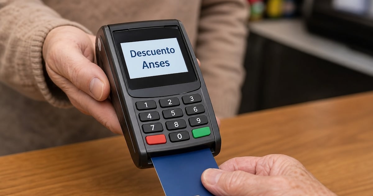 Más de 12.000 comercios en todo el país reintegran parte del gasto a jubilados y pensionados que pagan con débito