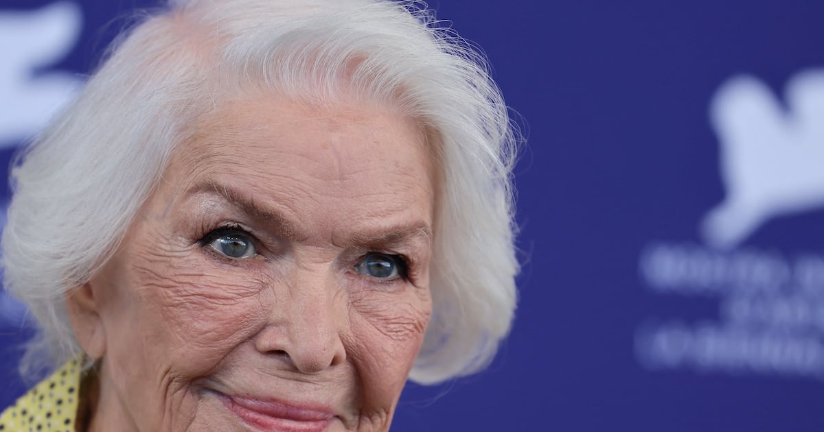 Ellen Burstyn, 93 años y subiendo: la receta que no se copia tal cual