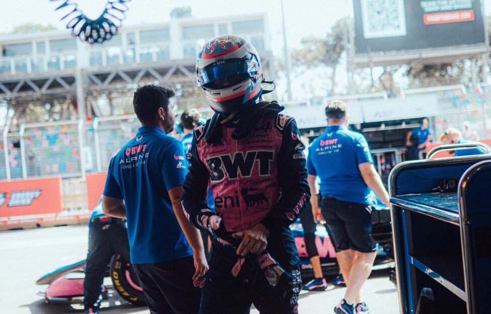 Colapinto se la rebusca en Bakú: tenth en la qualy y arranca noveno gracias a la torpeza de Sainz