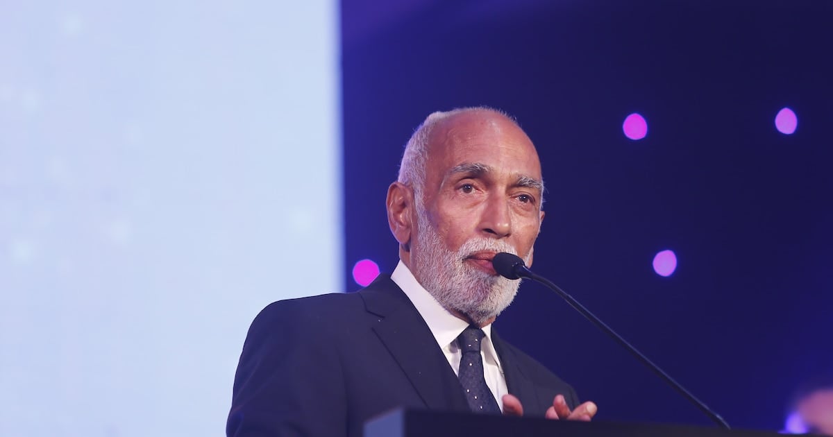 Adiós al Negro González Oro, la voz que durante décadas despertó a la radio argentina