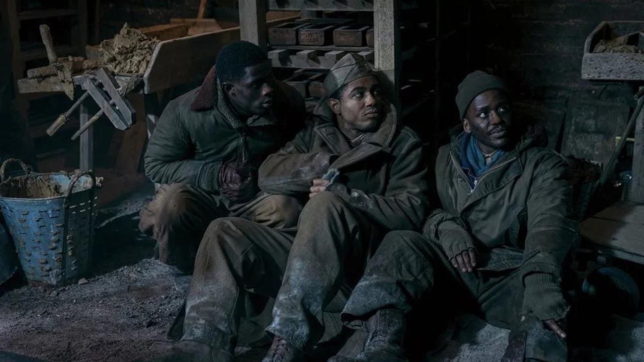 A siete kilómetros de altura: lo que se siente, según la nueva miniserie de Apple TV