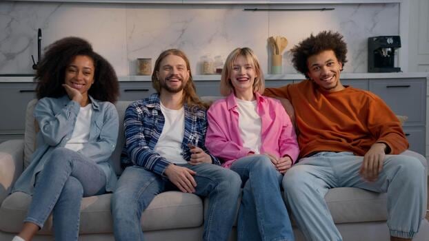 Doce series para acomodarse en el sillón: un recorrido que va del colapso a las comedias más luminosas