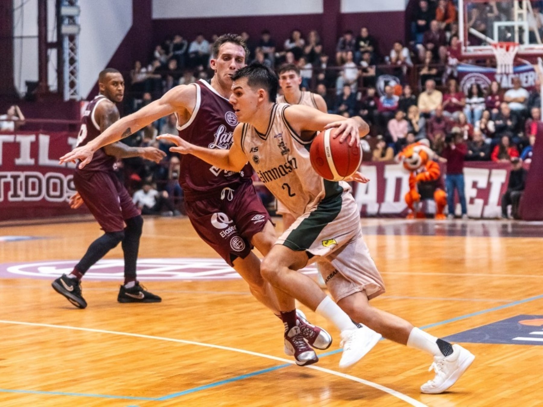 El campeón arrancó con el pie derecho y Lanús volvió a casa con la lección aprendida