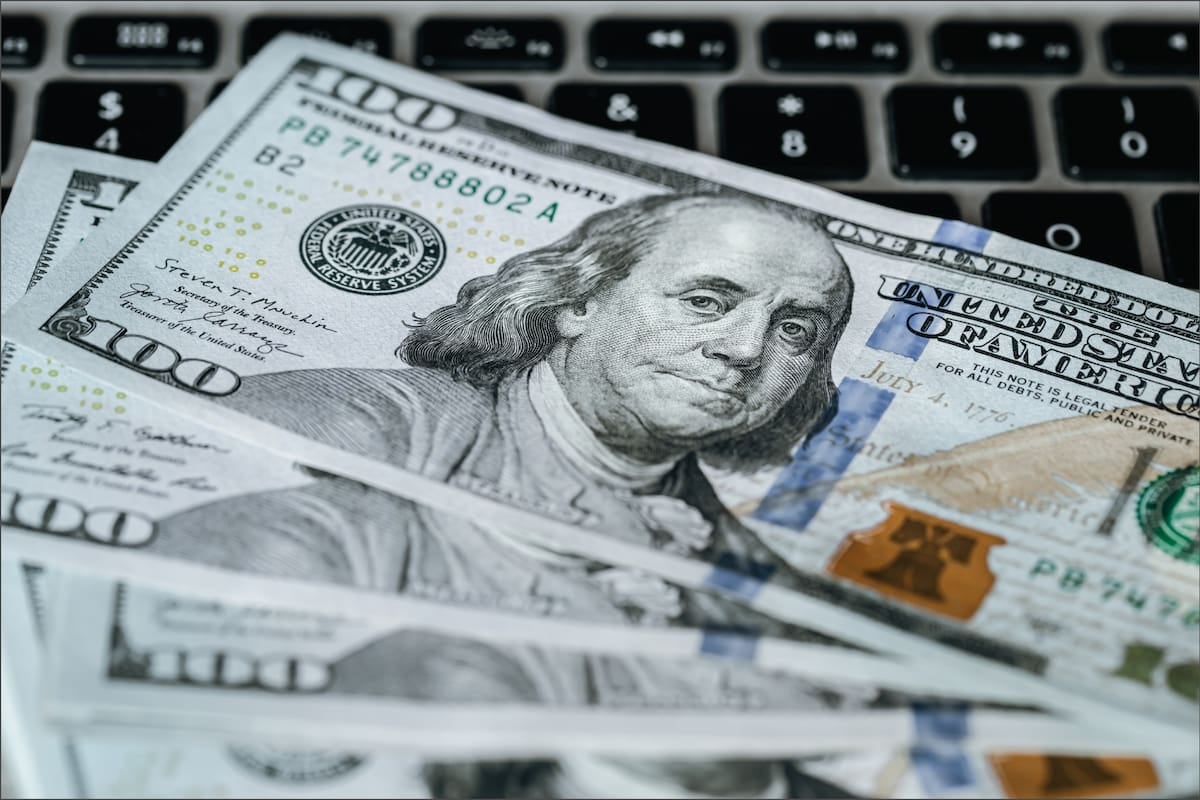 Dólar oficial a $1.540 y blue a $1.560: la rueda del domingo repite los valores del último cierre hábil