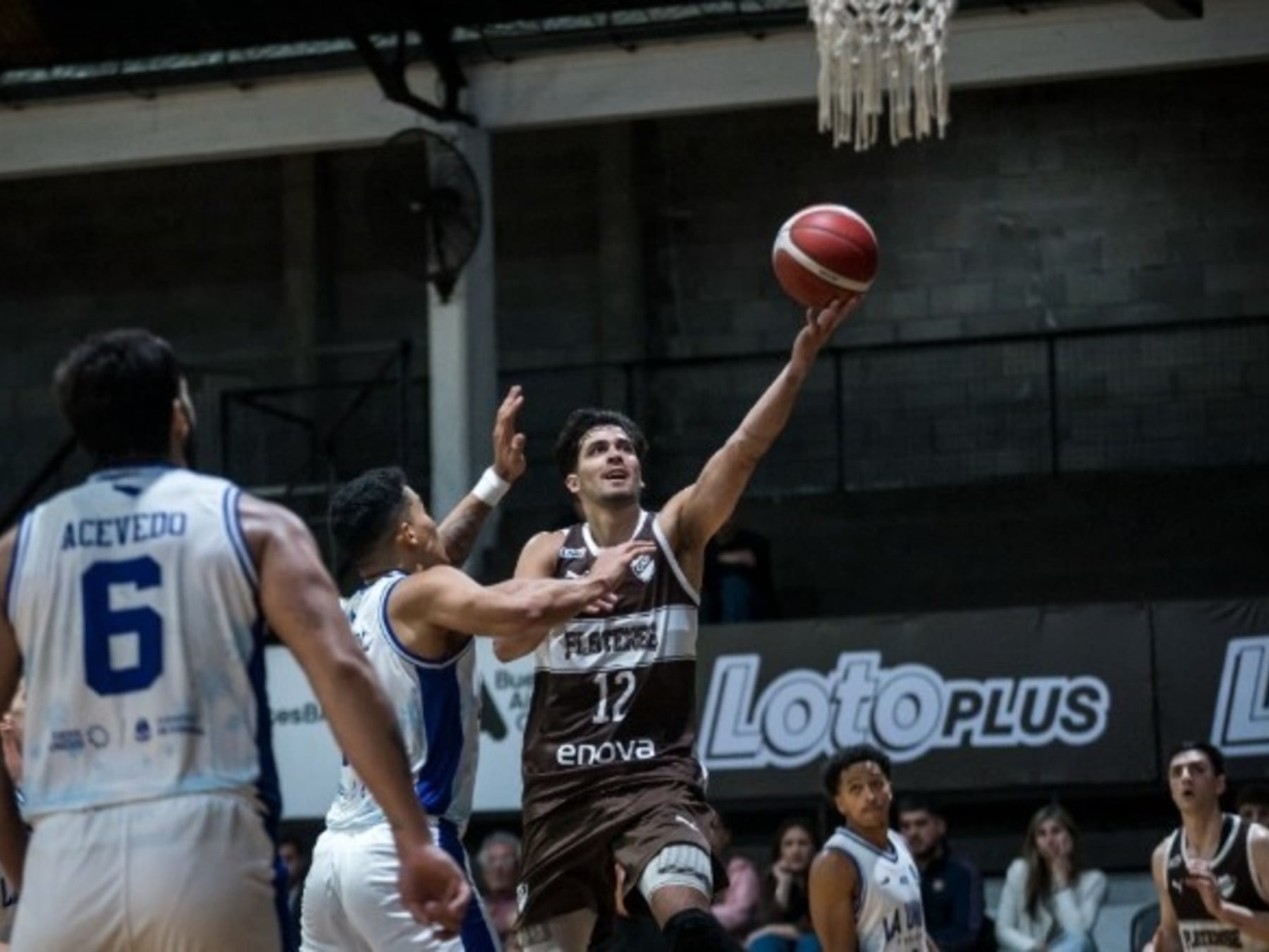 La Unión se sacó la mufa en Vicente López y dejó a Platense con las manos vacías