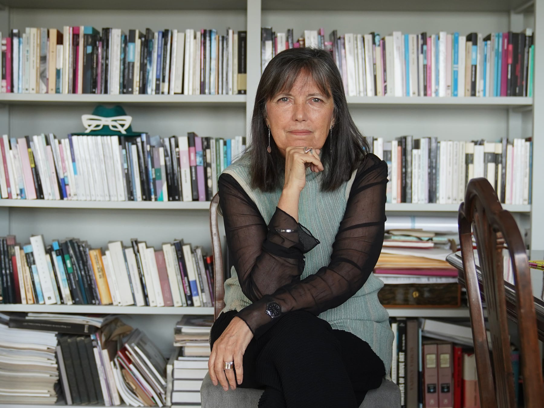 La nueva novela de Claudia Piñeiro: editar la ausencia, escuchar el canto que nadie más oye