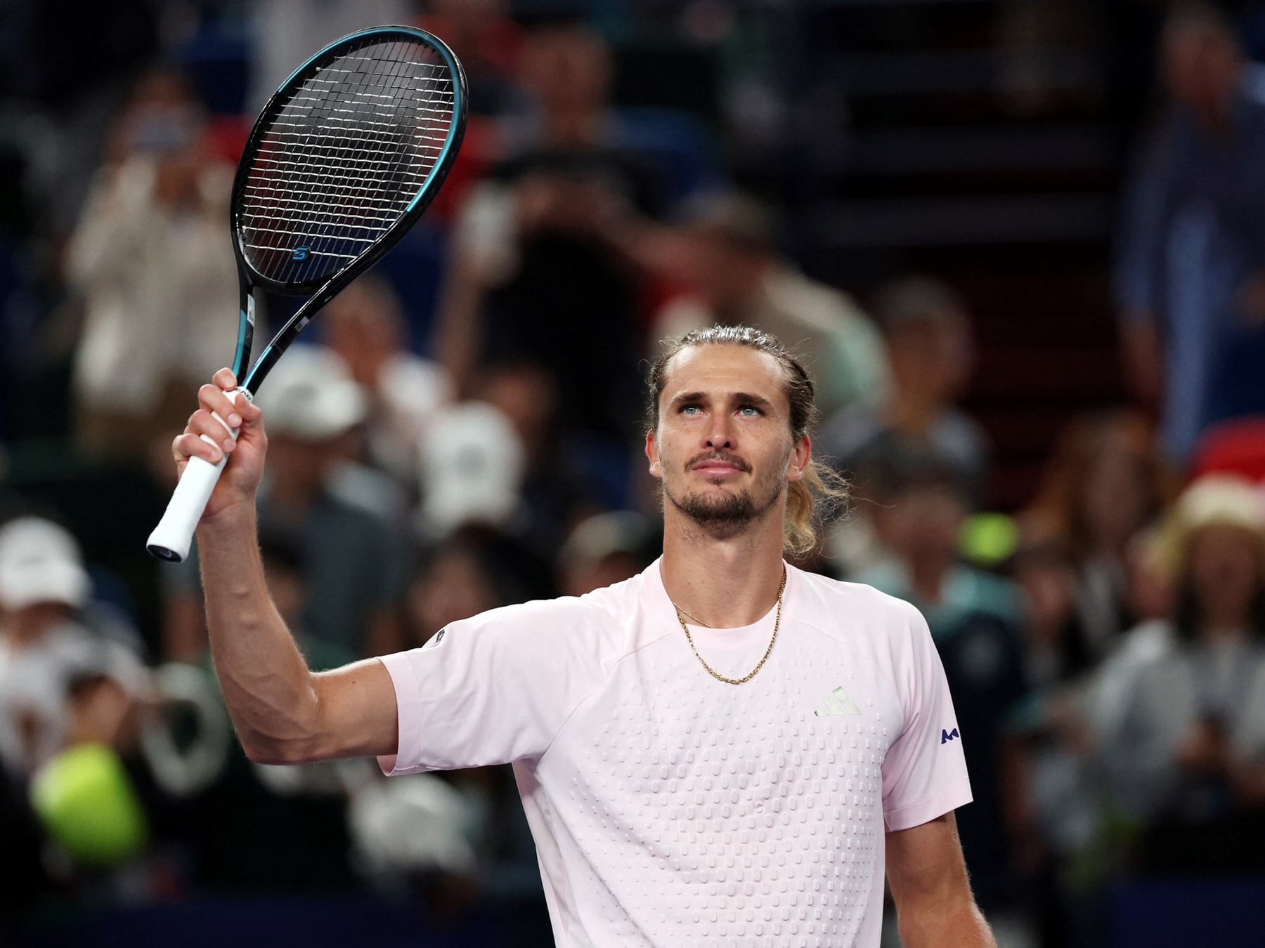 Zverev y el ranking que le cae del cielo: Sinner roto y Alcaraz afuera