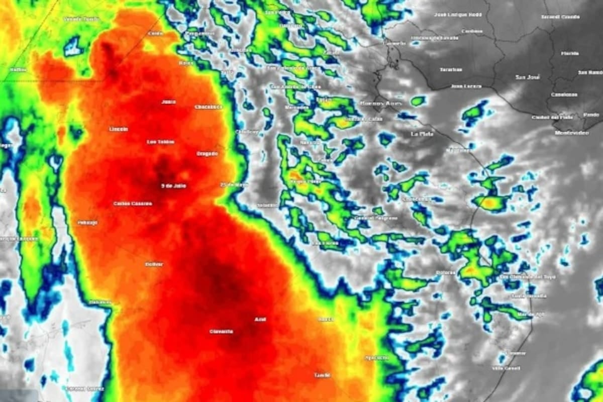 El bloqueo atmosférico que sostiene el cielo gris del AMBA y frena la llegada de la primavera