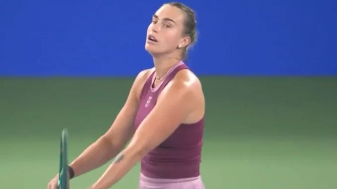 Sabalenka se.topó con Li y se volvió a casa antes de tiempo