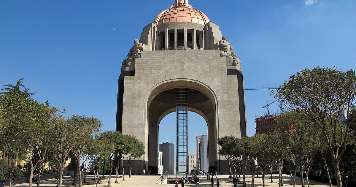 A 67 metros del cielo mexicano: subí al arco triunfal más alto del mundo sin salir de la capital