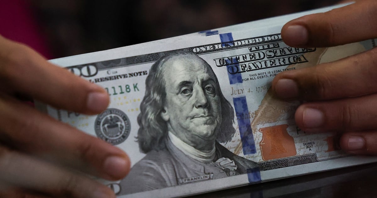 El dólar se quedó quieto otra vez en Goya: cuarto día sin moverse y la inflación ya le sacó más de tres vueltas de ventaja