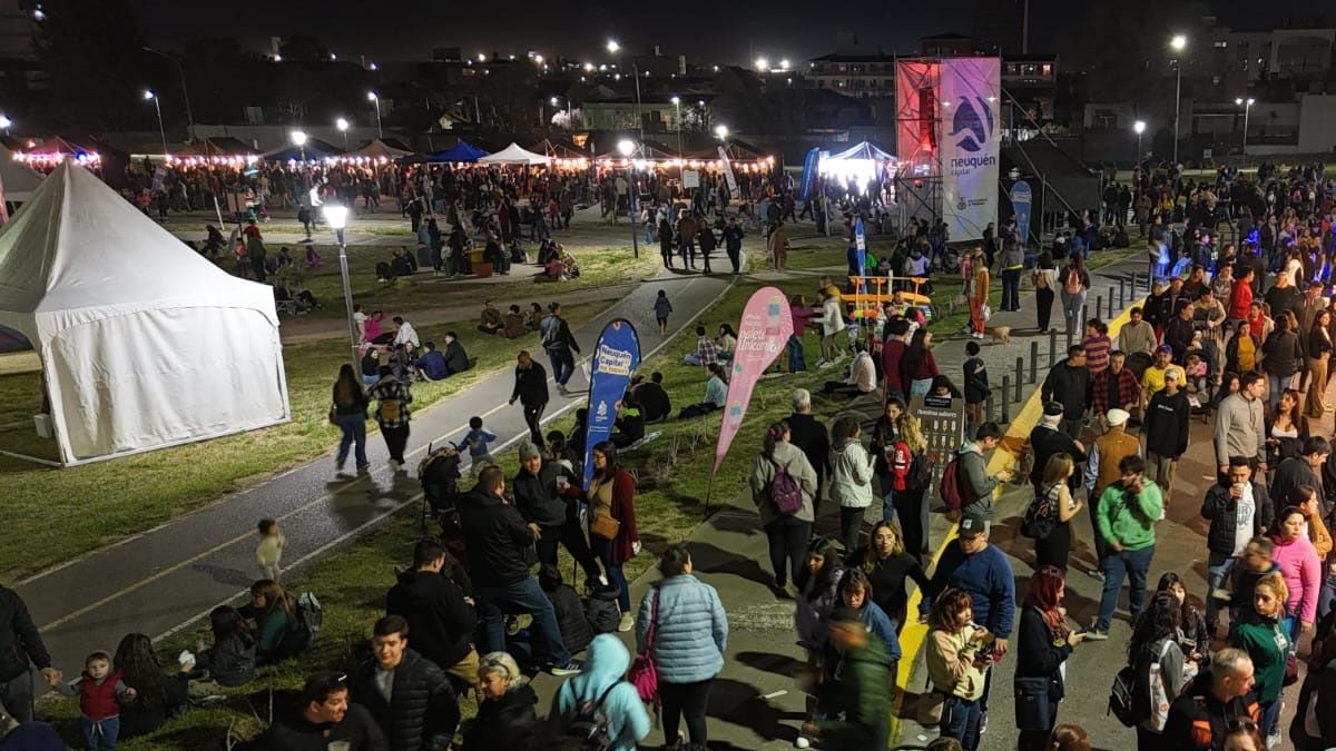 Masiva feria por el Día de la Madre reúne a más de 170 emprendedores en el Parque Jaime de Nevares
