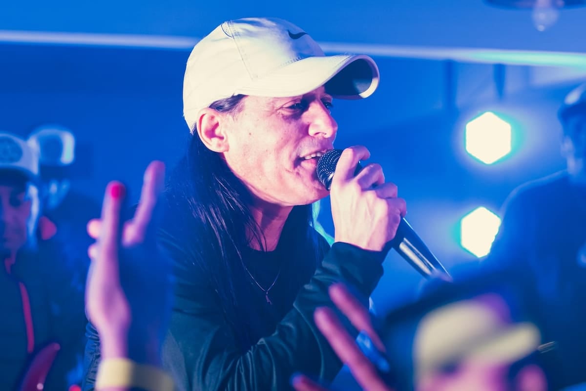 Una noche con perfume a cumbia villera y a caballos viejos en San Isidro: Mala Fama debuta en La Paranoli