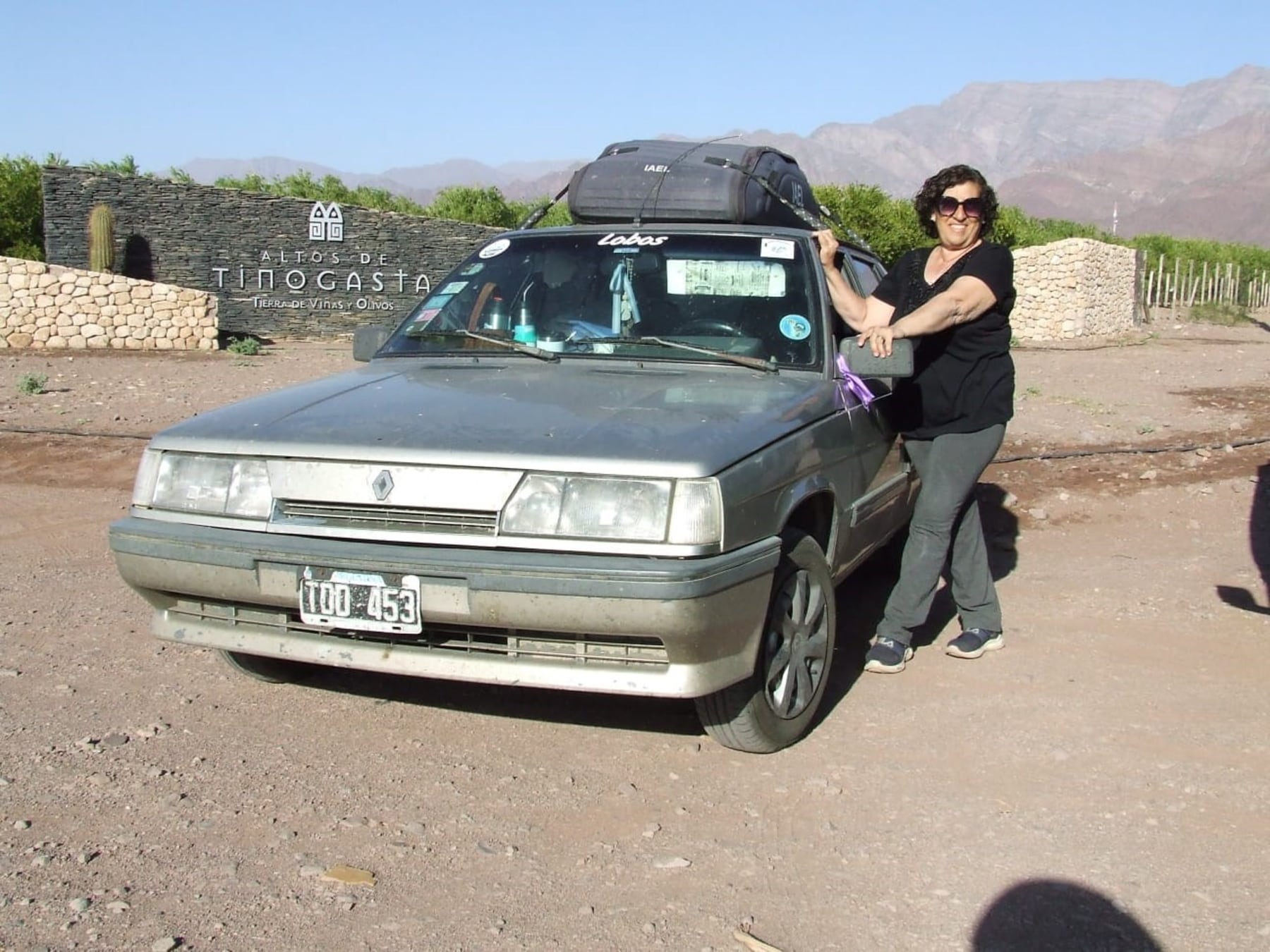 A los 63 años, una jubilada de Lobos se convirtió en viajera solitaria por las rutas argentinas en un auto reconvertido en casa rodante