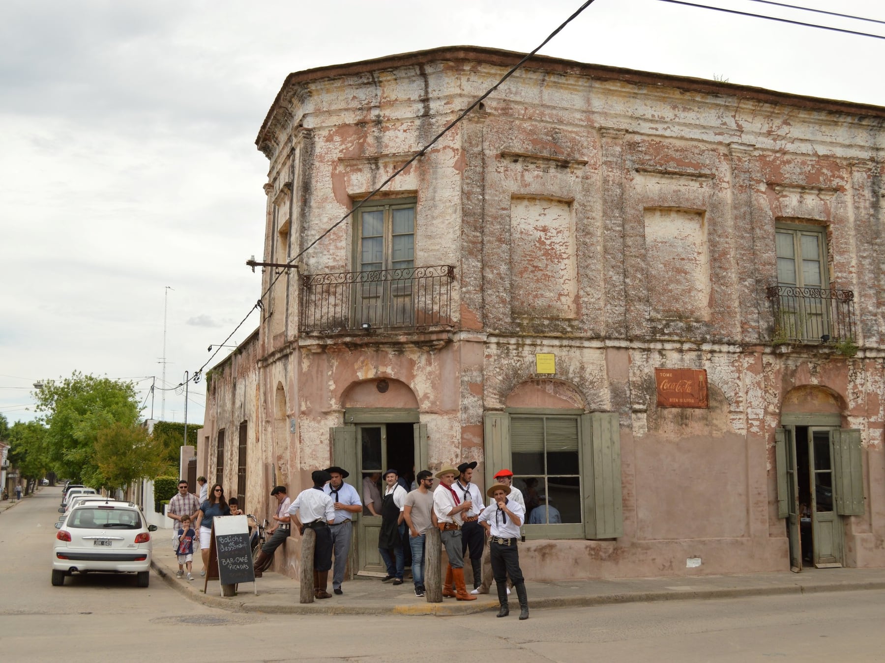 San Antonio de Areco, más allá de la postal gaucha: el mapa de talleres, oficios y datos prácticos para una escapada