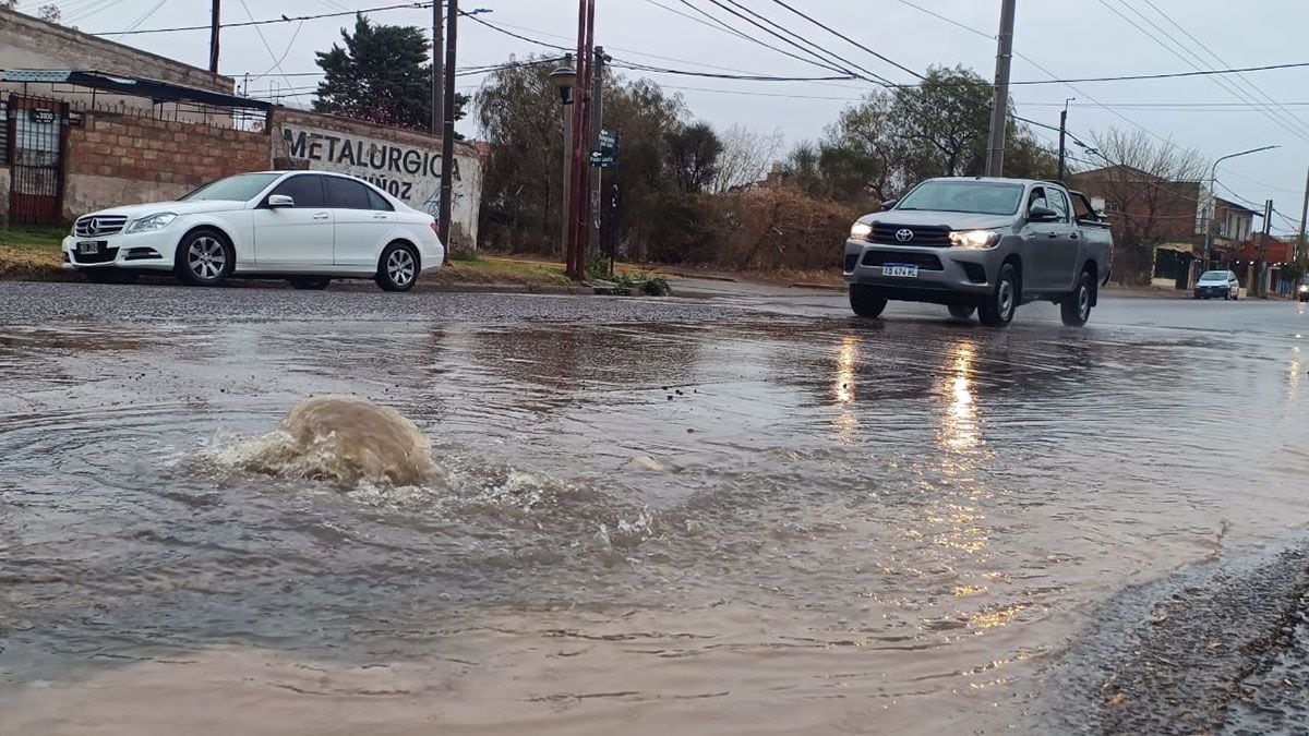 Cinco días de agua y viento en Neuquén: el miércoles hay que quedarse en casa