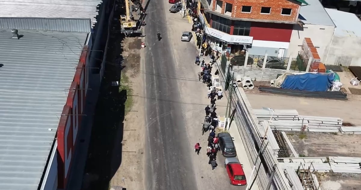 Una distribuidora de Ezeiza recibió más de 2.000 currículums en una mañana para cubrir 40 vacantes