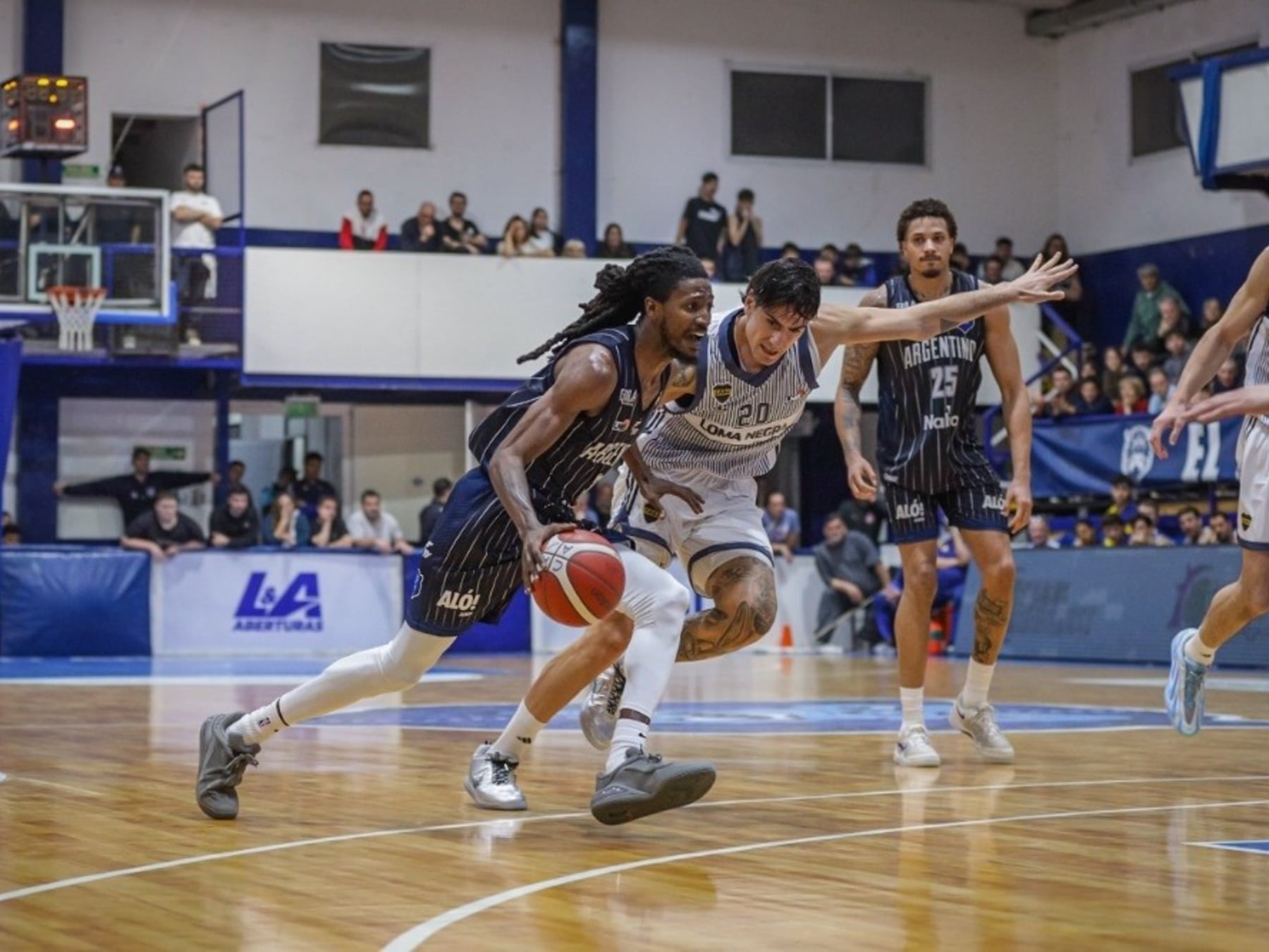 Dos partidos que se ganaron a las piñas: Argentino e Instituto festejaron por la mínima